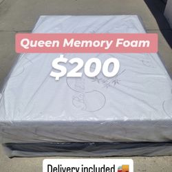 Queen Memory Foam Mattress 