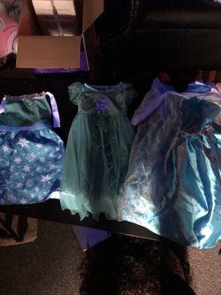Three frozen dress size 2-5