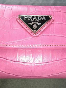 Prada Wallet (authentic)