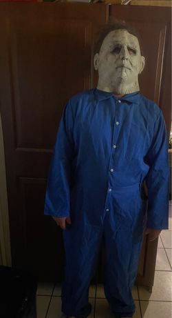 Michael Myers Halloween Costume with Mask