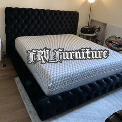 King Bed Frame With Mattress 