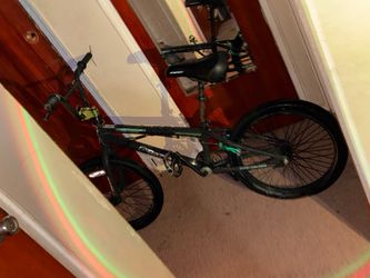 Razor FS20 Pro Series BMX bike