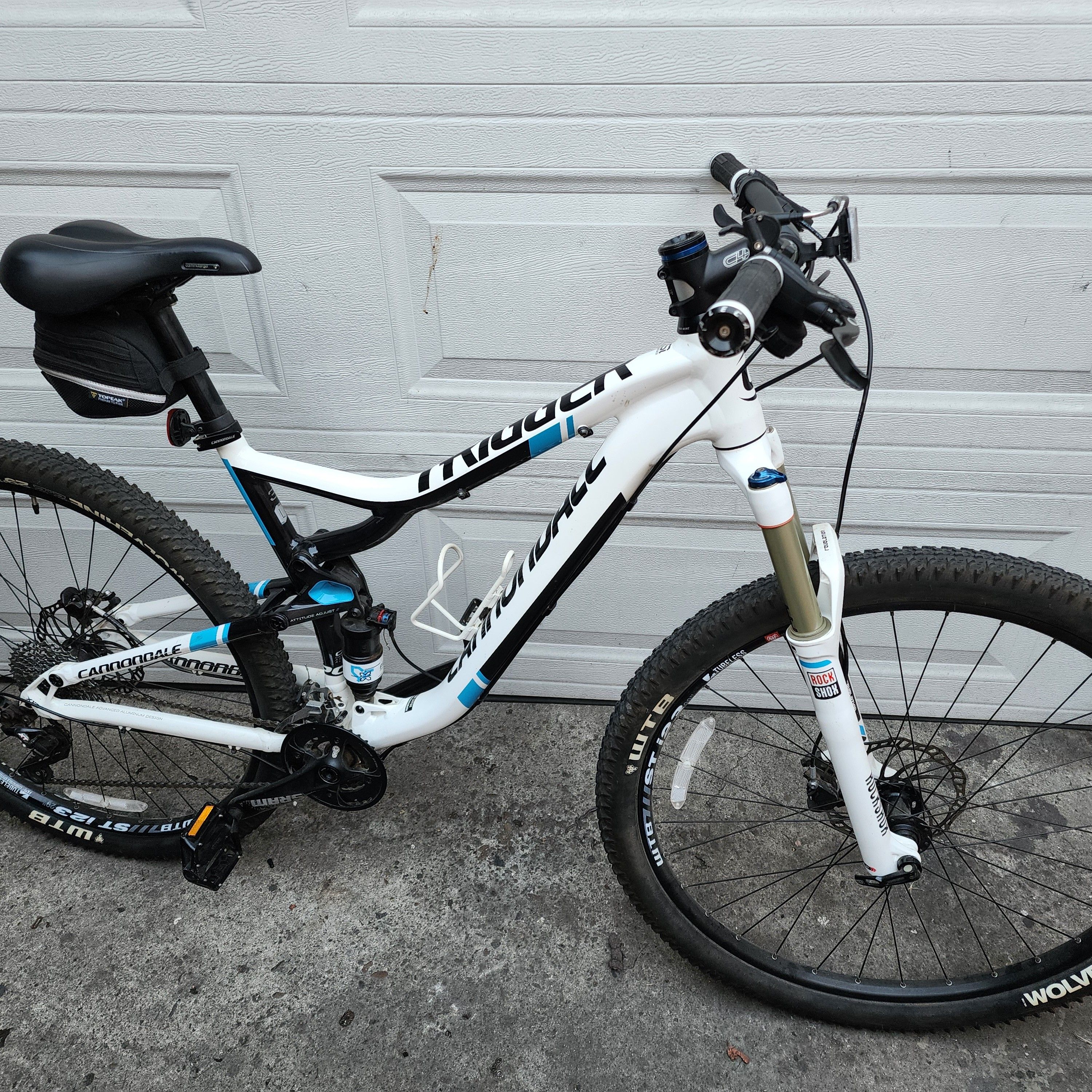Cannondale Trigger full suspension 29er mountain bike