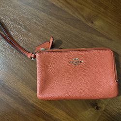 Coach Double Corner Zip Wristlet