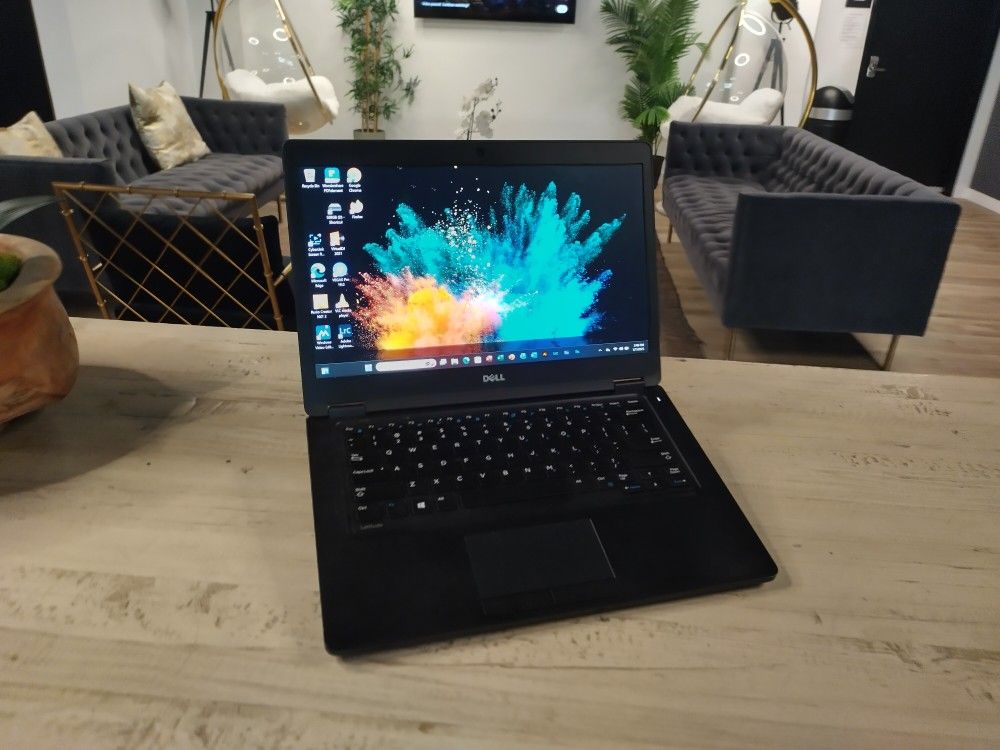 Dell Notebook I7 - WiFi Bluetooth Webcam - Dual HDD - Windows 11 Pro, New Battery And Charger - $140