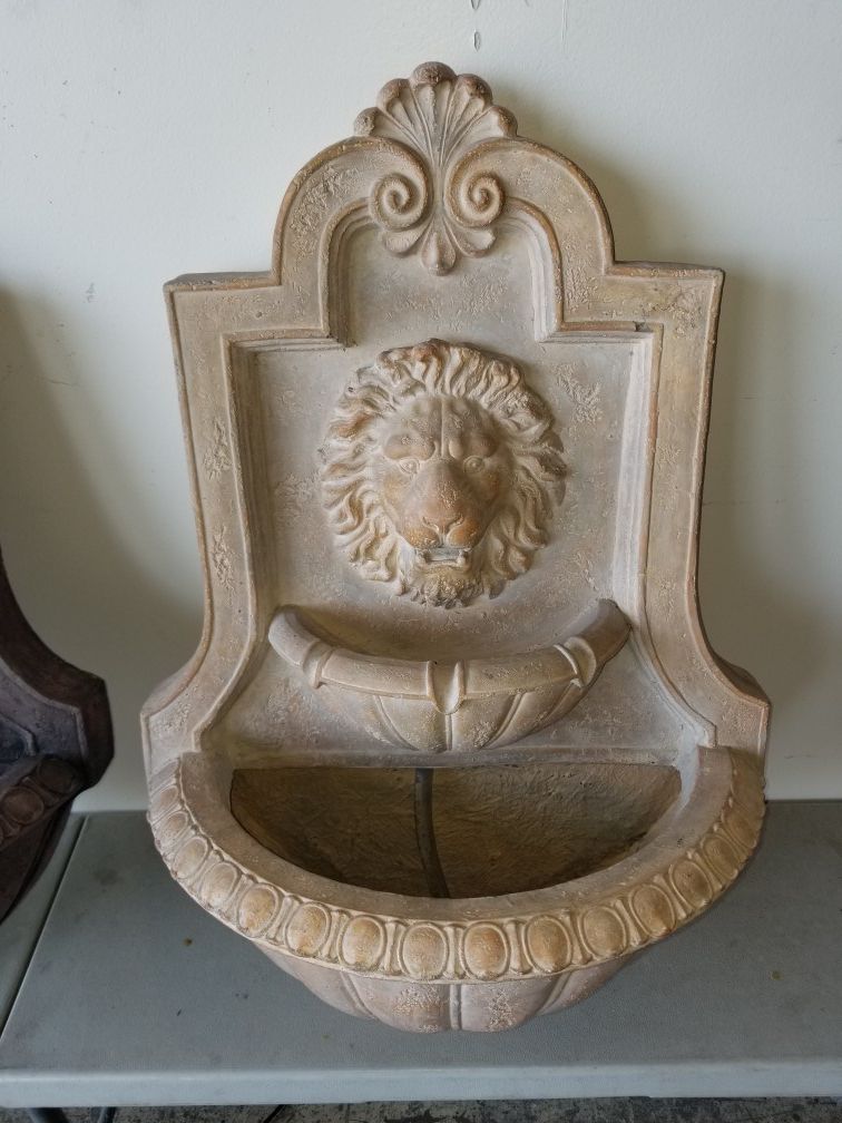 Outdoor Lion head wall fountains
