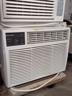 12,000 BTU Air Conditioner