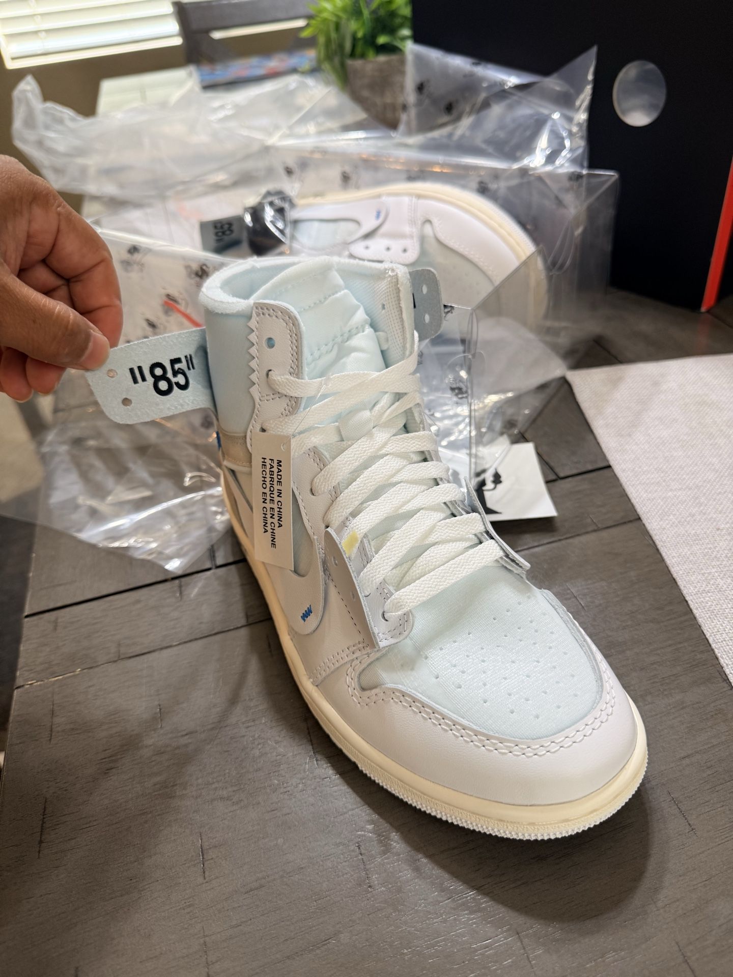 Air Jordan 1 High OG V.A.A. Size 7.5M/9W (North America / Asia 