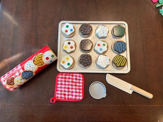 Melissa and Doug cookie set wood play food