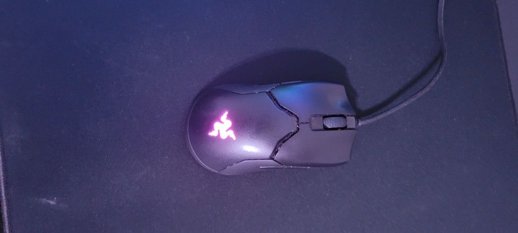 Razer Viper With Mousepad Pickup Only