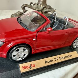 Maisto Audi TT Roadster 1:18 Diecast