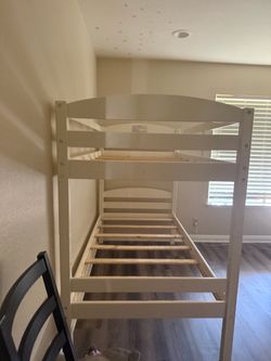 Free Twin Bunkbed