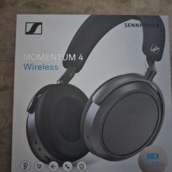 Momentum 4 Wireless Headphones 