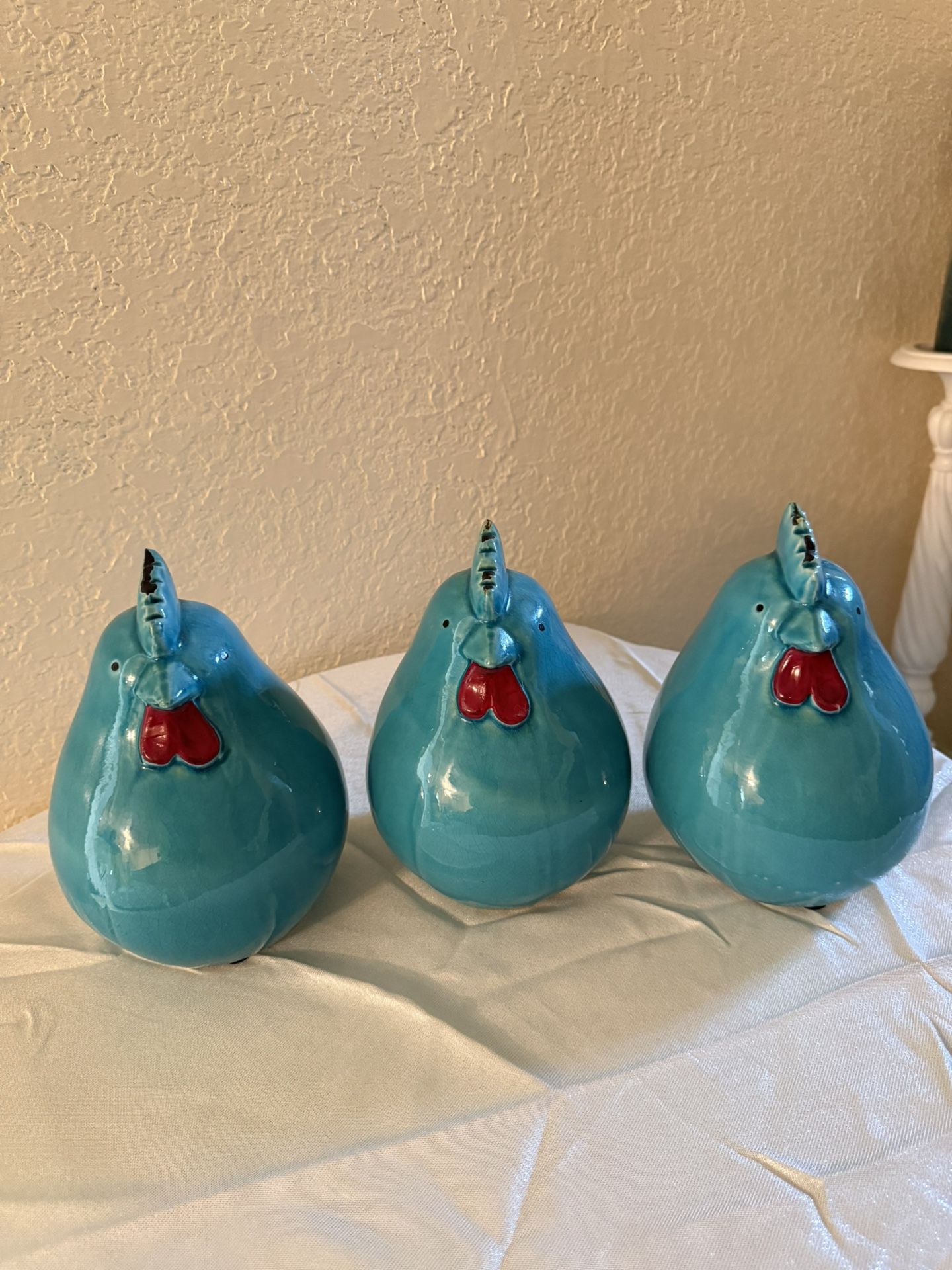 Set Of Tree Round Ceramic Hens; For Decoration, H 8’’X 19’’ W,