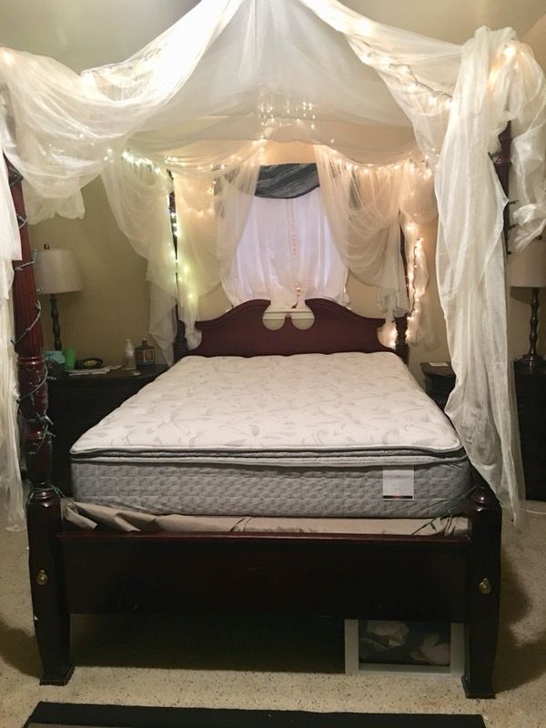 Queen mattress and box spring brand new from Ivan smith.