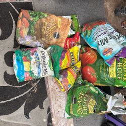 Organic Plant Food And Soil Fertilizer Bundle 40$ For All