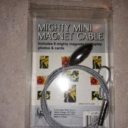Mighty Mini Magnet Cable Photo Hanger
