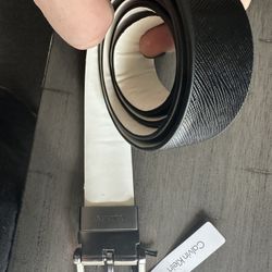 Calvin Klein black or-white reversible, leather belt 