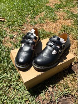 Dr. Martens Mary Janes size 10 women