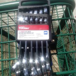 12 Piece Flex Head Ratcheting Wrench Set Millimeters 8 Through 19 Mm