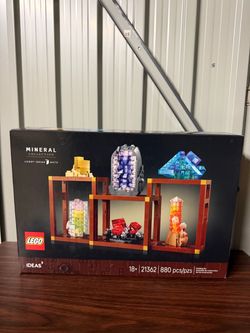 LEGO Mineral collection set 21362