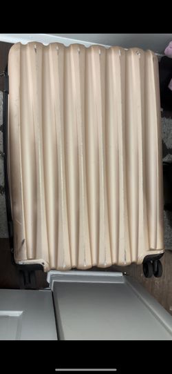 Calpak luggage size 27”x19”x13”
