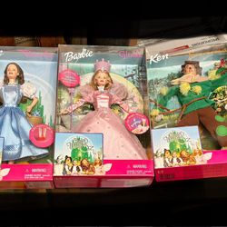 WIZARD OF OZ Barbie Collection.  Set of 5 Dolls LOT