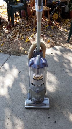 Vacuum cleaner Shark model UV42026