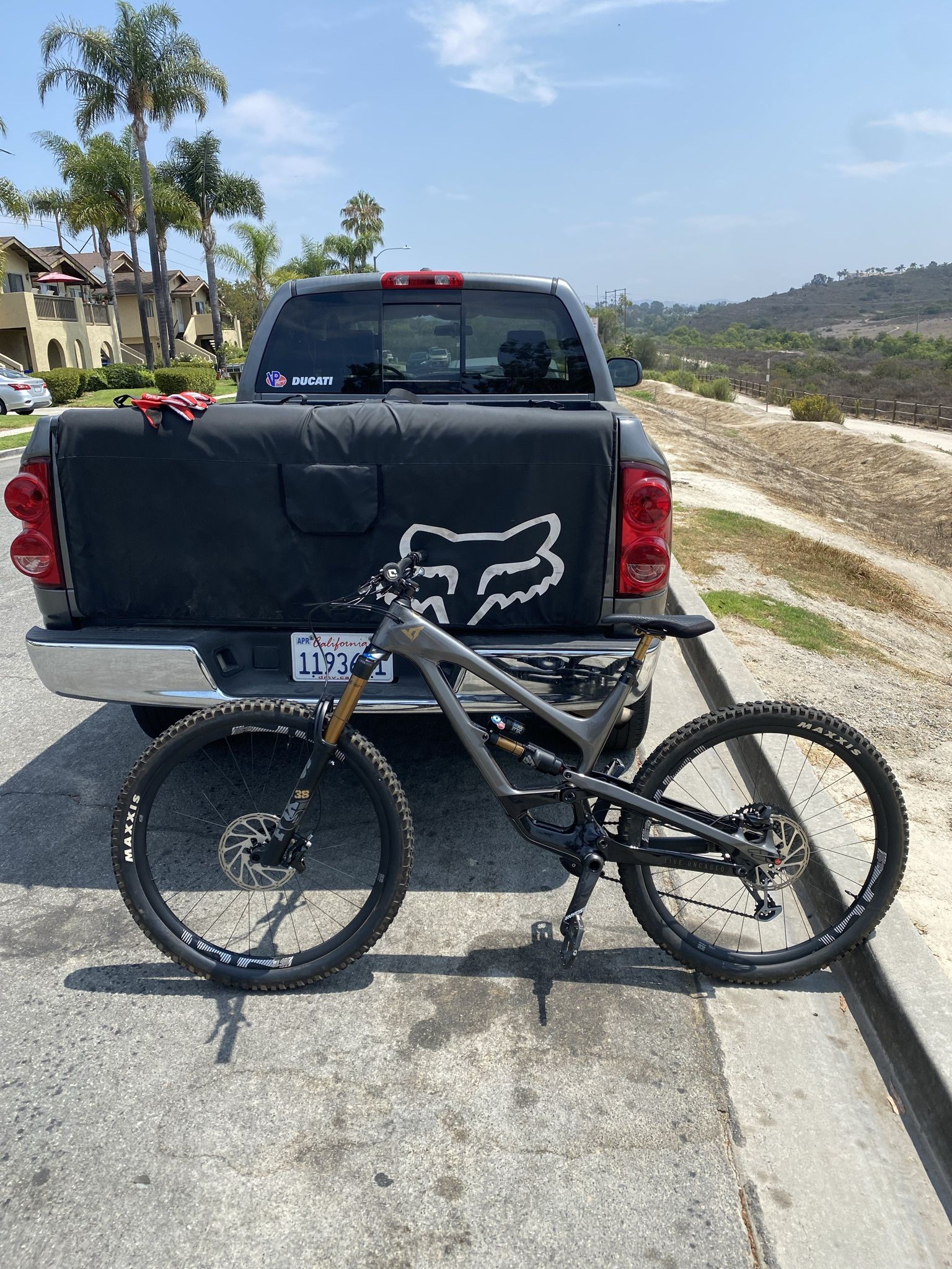 Fox MTB Tailgate Pad