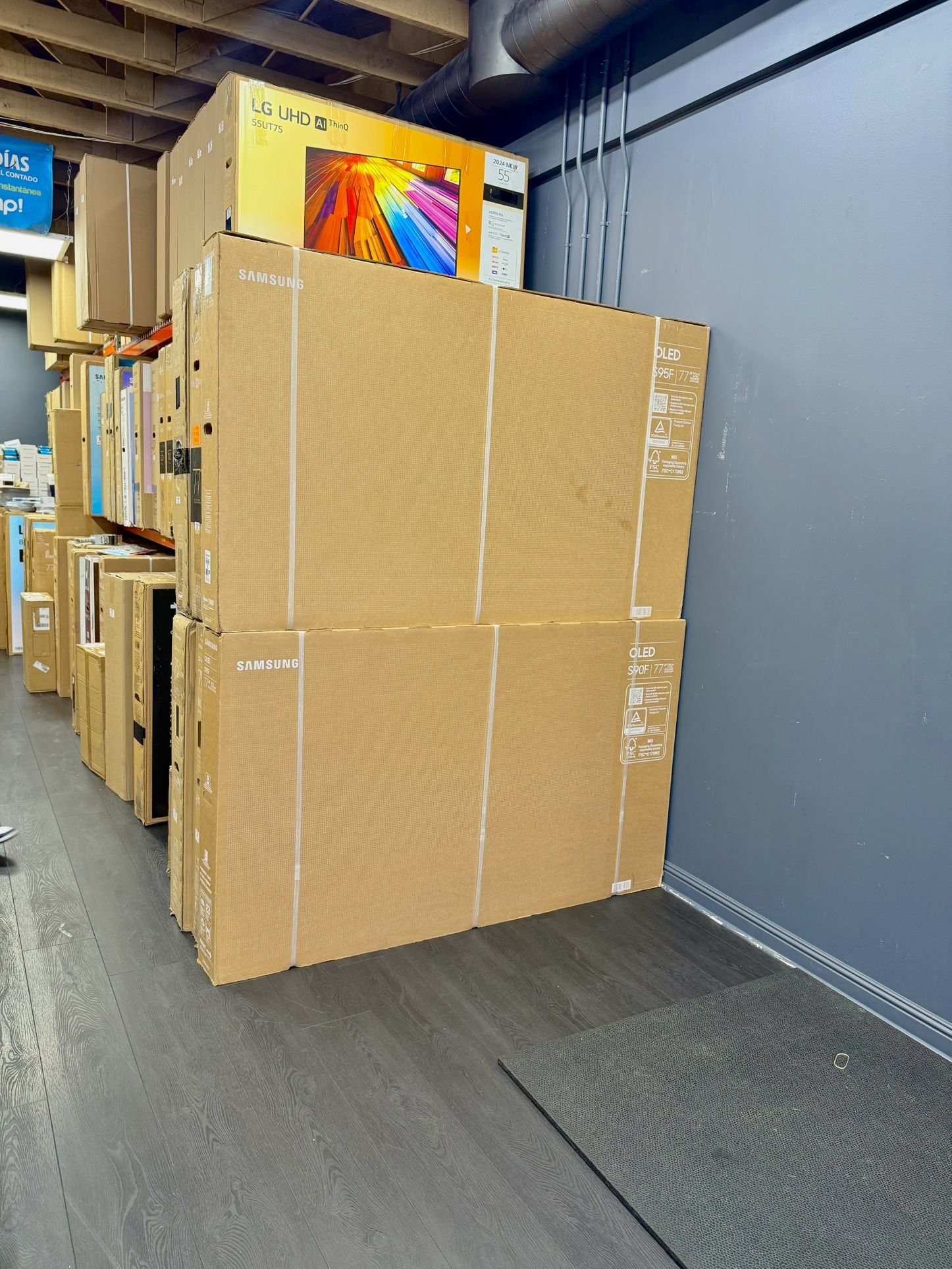 SAMSUNG S90F OLED SMART 4k TV AI THIN Q 77 INCH TV SALE