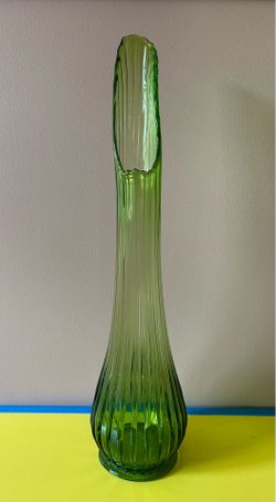 L E Smith avacado stretch vase 26 3/4”