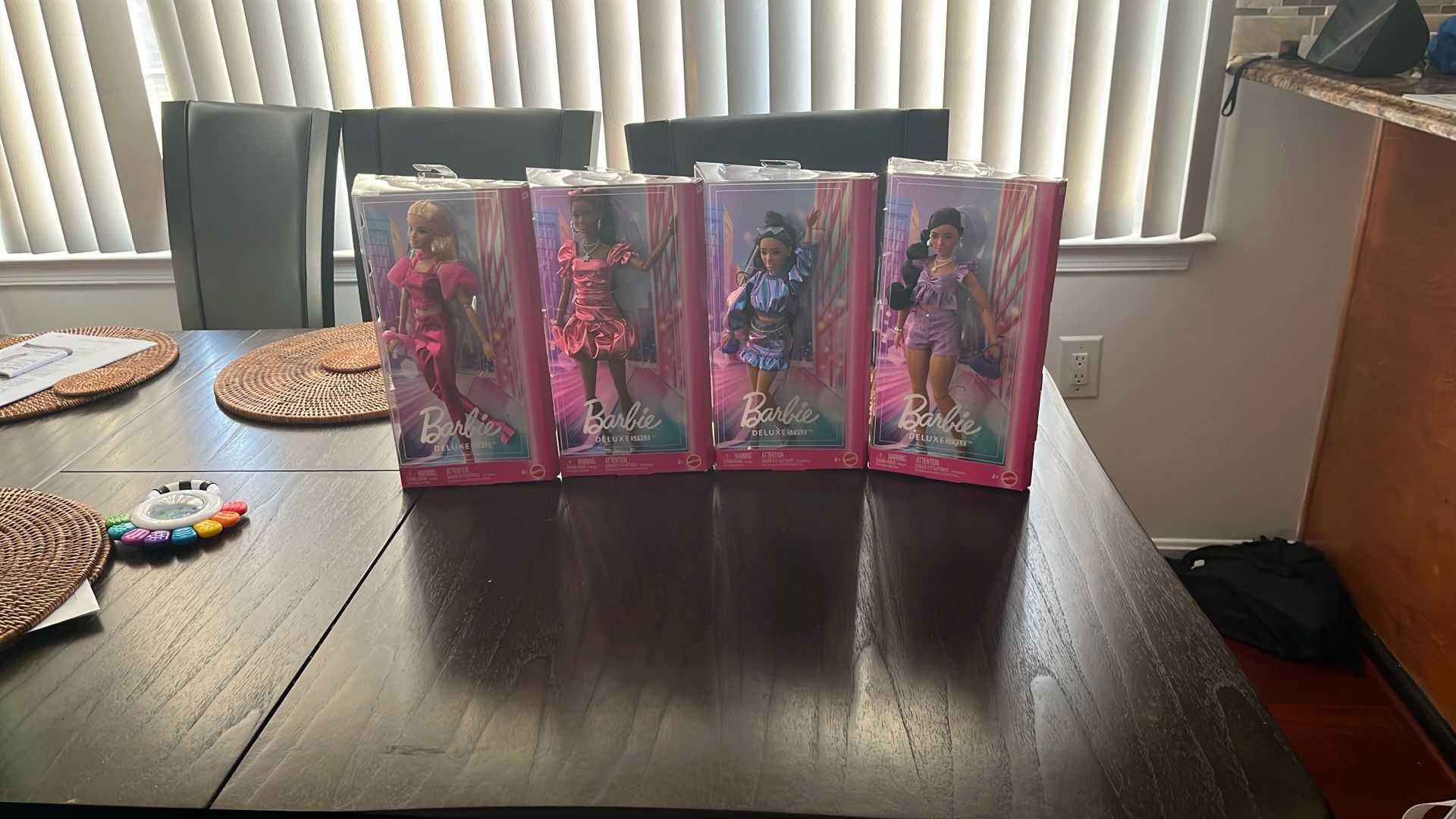 BARBIE DELUXE (WAVE 2) / 4 Dolls !!!!!!