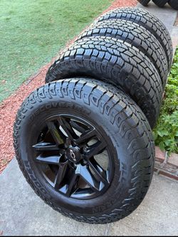 Chevy Silverado rims and tires Yukon sierra