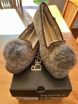 Bearpaw size 8