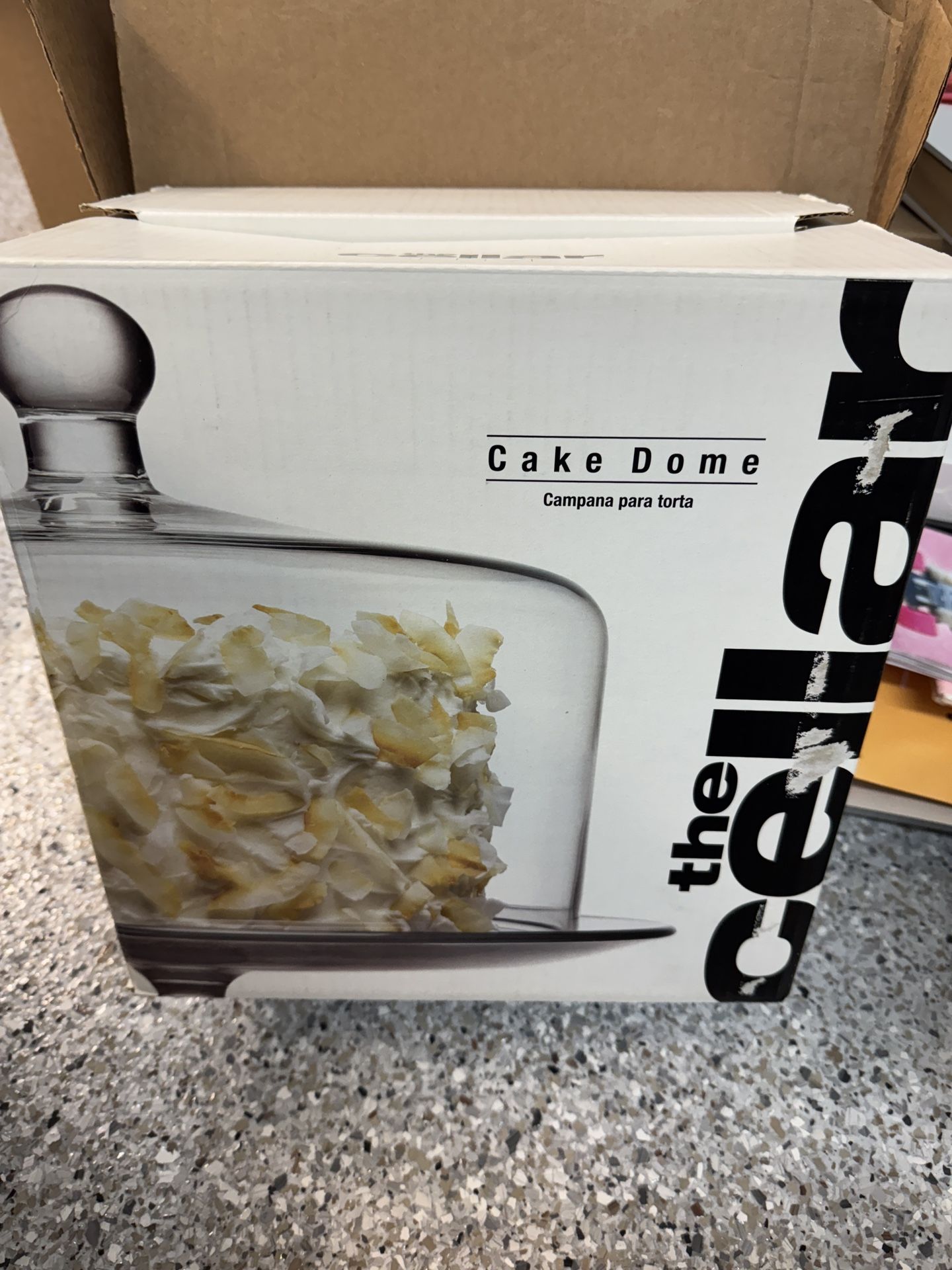 Cake Holder With Dome - BRAND NEW IN BOX