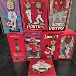 Lot Of 8 Cincinnati Reds Bobbleheads And Figures. New Condition In Box