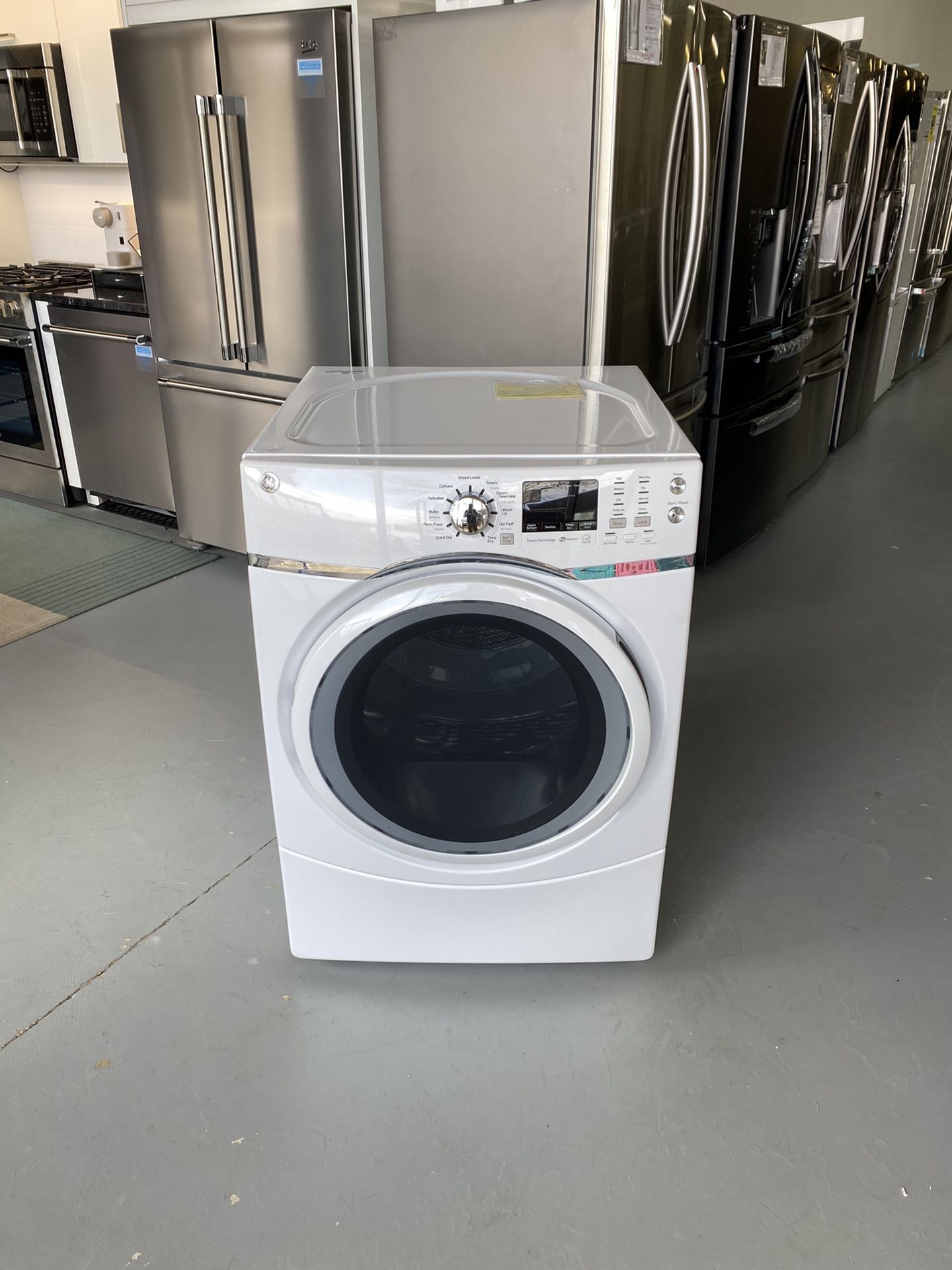 NEW GE White 7.5 Cu. Ft. Front Load Steam Electric Dryer - GFD45ESSMWW $599-$50/month