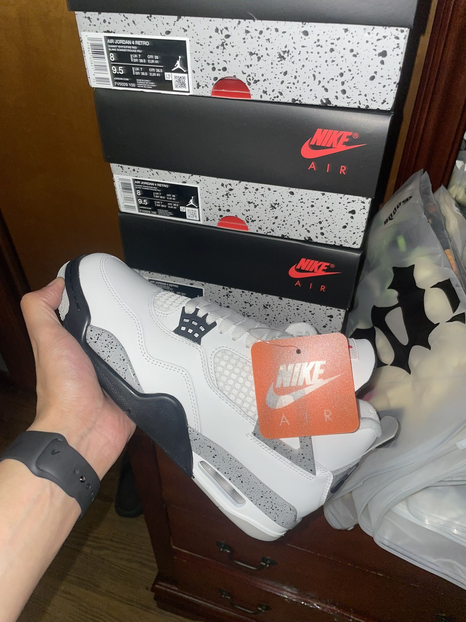 DS Nike Air Jordan Retro 4 White/Cement 2025 Size 8,8.5,9