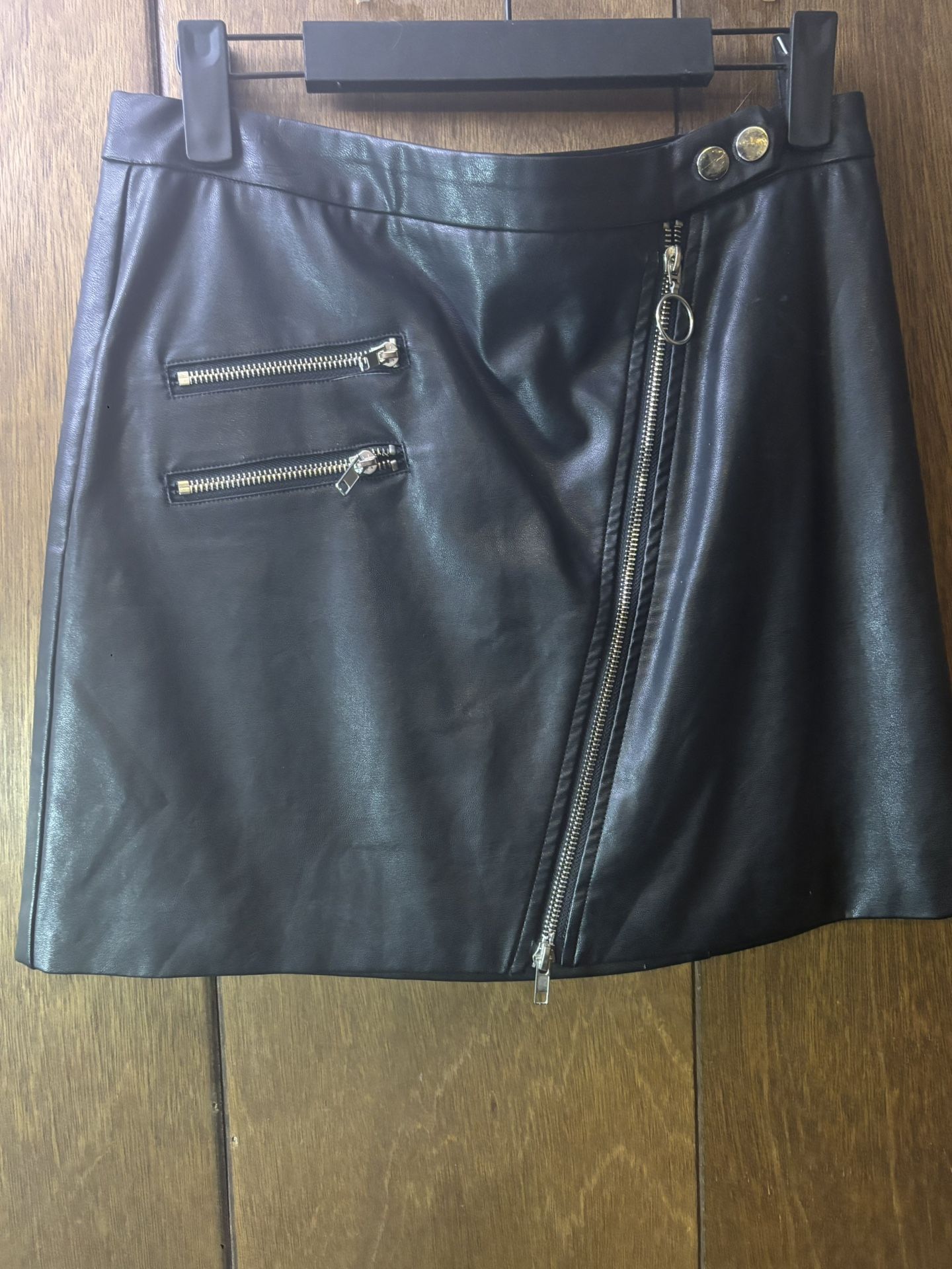 Forever 21 Black Mini Skirt with Zipper Details