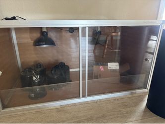 Zen habitats reptile enclosure & stand