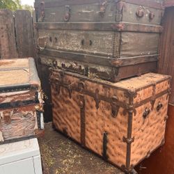 Trunk Antique 