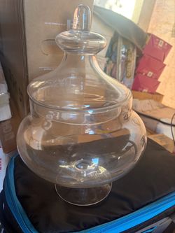 Glass jar
