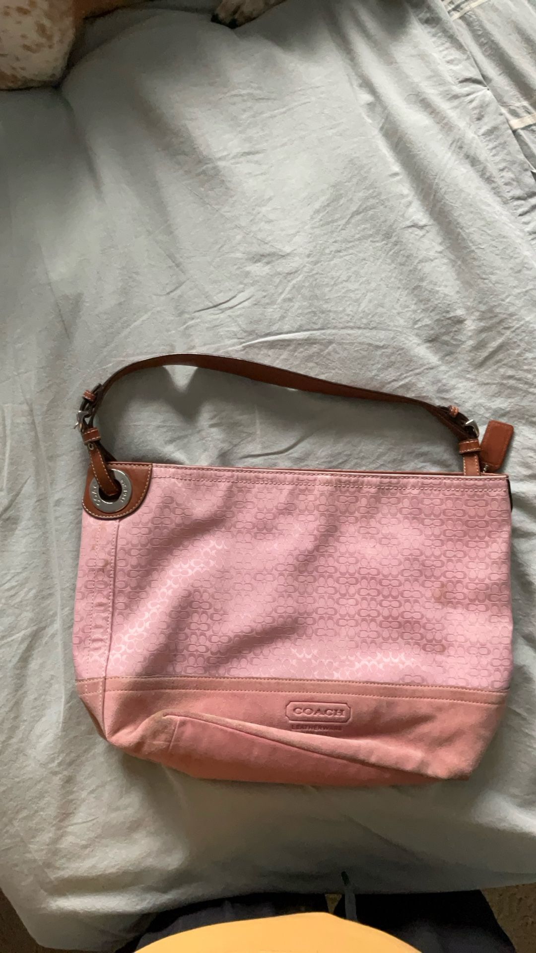 COACH Soft Pink Purse – Excellent Condition 
