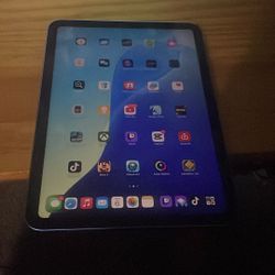 iPad 10th Gen 