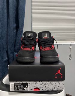Jordan 4 Retro Red Thunder Size 10