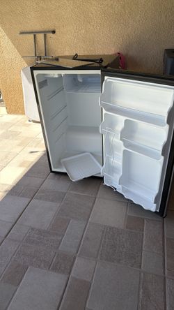Kenmore minie fridge