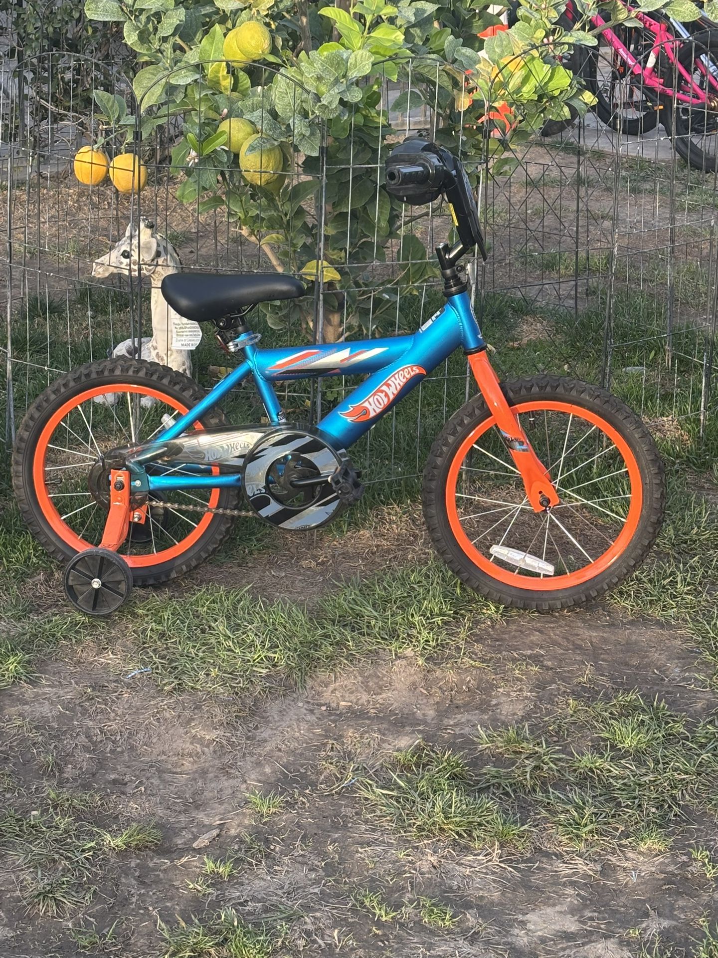 16 INCH HOT WHEEL BIKE
