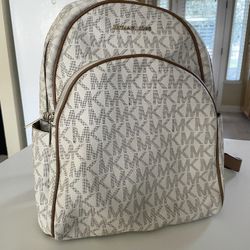 Michael Kors Abbey  MK Logo Backpack Vanilla/Acorn Large. Please Read The Description 