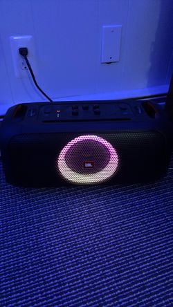 JBL party box