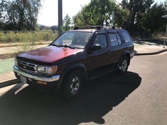 1996  root beer brown Nissan Pathfinder SE 4x4